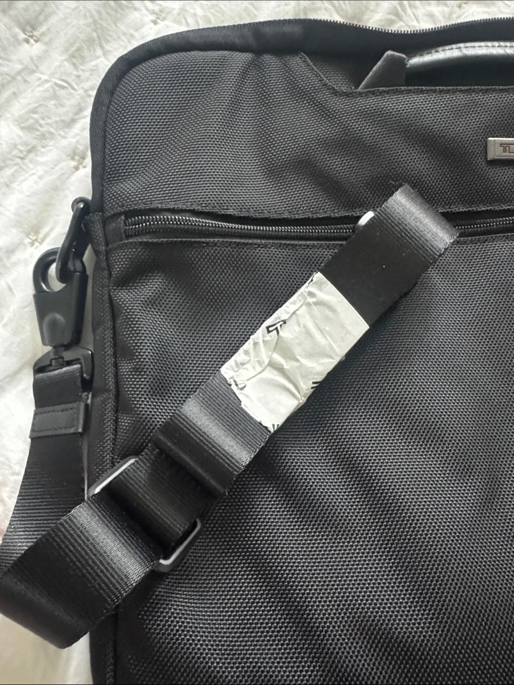 TUMI Black Laptop Briefcase - Sleek Professional Carrying Case